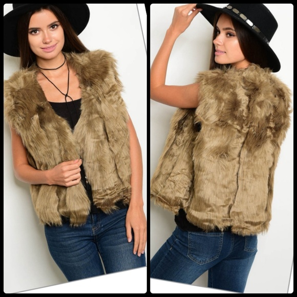 Jackets & Blazers - 🌿New! CAMEL FAUX FUR VEST
